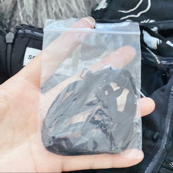 Self-Portrait Abstract Geo Print Off Shoulder Dress - Picture 11 of 12